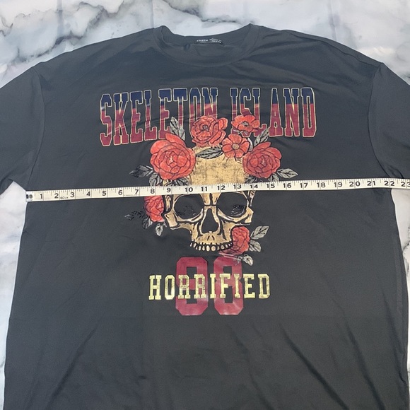 Skeleton Island Oversized Super Soft Gray T-Shirt - Picture 7 of 13